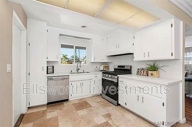 Building Photo - 6531 Barnhurst Dr