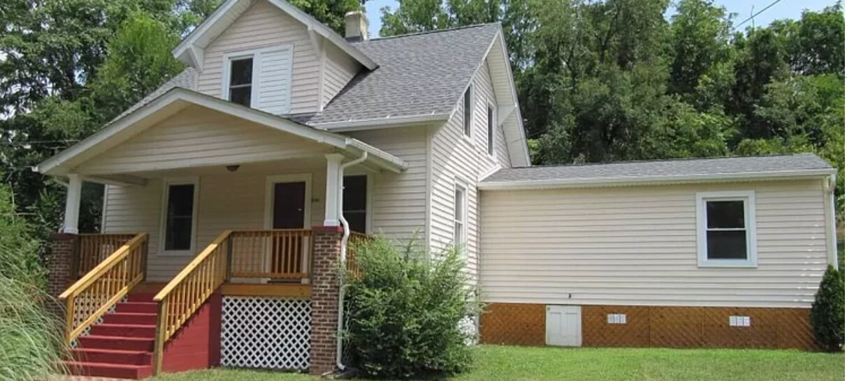 Foto del edificio - 2141 Hollins Rd NE