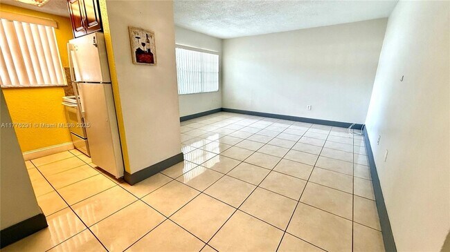 Foto del edificio - 1629 NW N River Dr