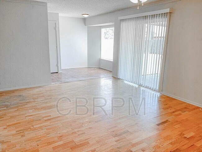 Foto del edificio - 2131 74th St