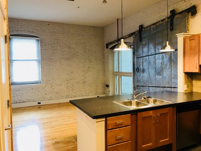 Foto del edificio - 425 N Prince St