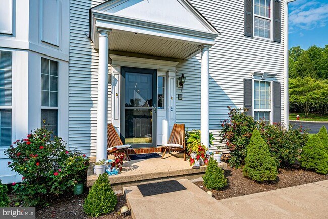 Foto del edificio - 703 Berkshire Dr