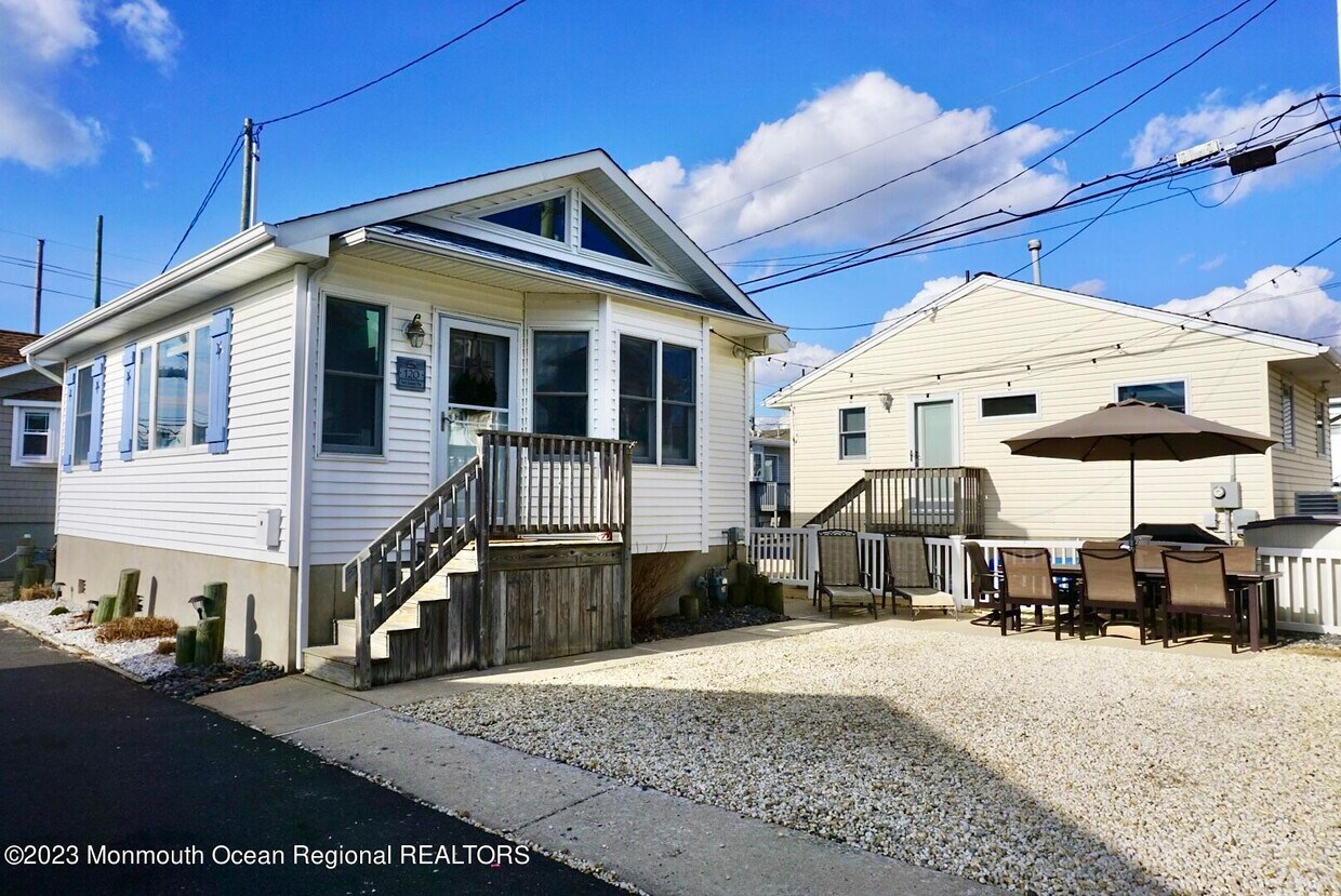 Foto principal - 120 W Chadwick Way