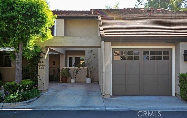 Foto principal - 189 Stanford Ct