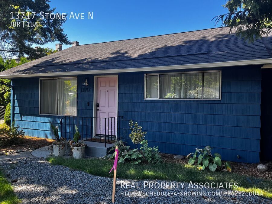 Foto principal - 13717 Stone Ave N