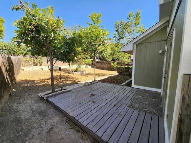 Building Photo - 12337 Yarmont Way
