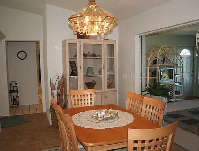 Foto del edificio - 2583 Oberon Rd