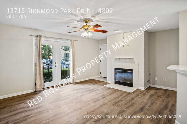 Foto del edificio - 13715 Richmond Park Dr N