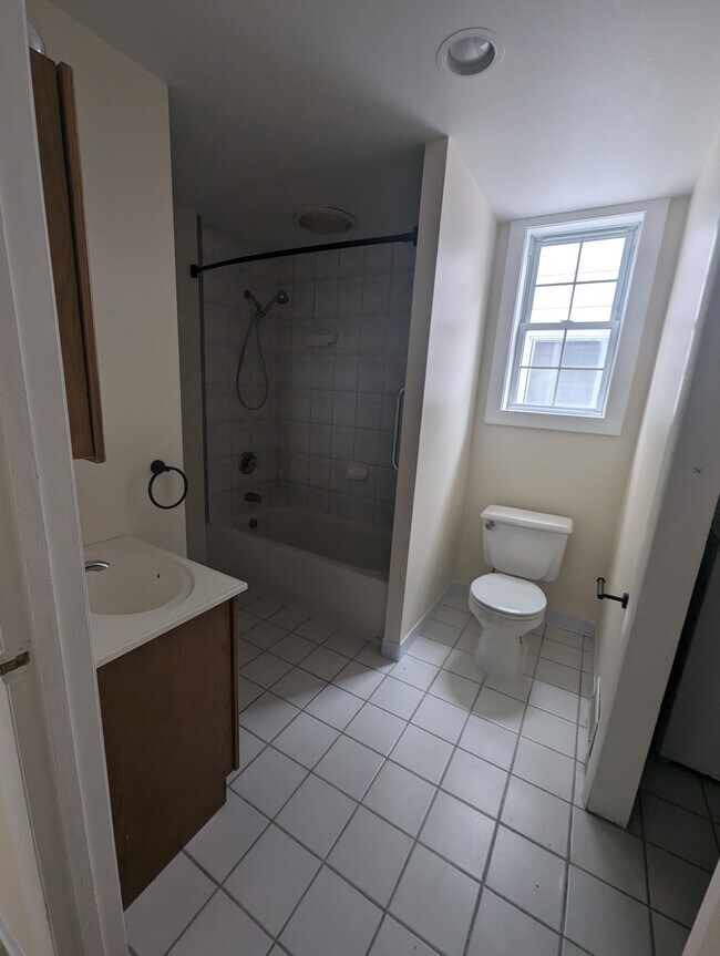 Foto del edificio - 96 Cass Ave