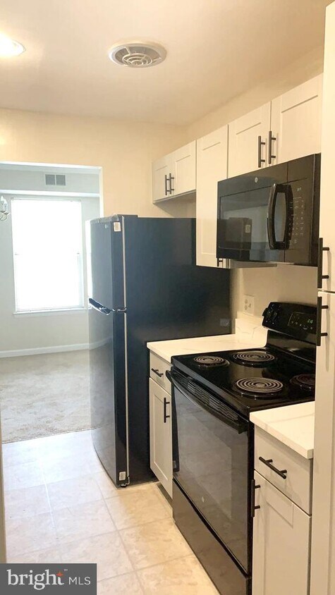 Primary Photo - 7922 Coriander Dr
