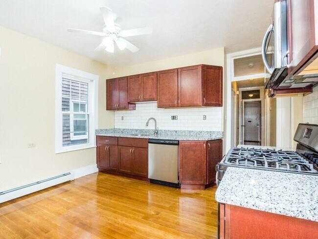 Building Photo - 21-23 Spaulding St