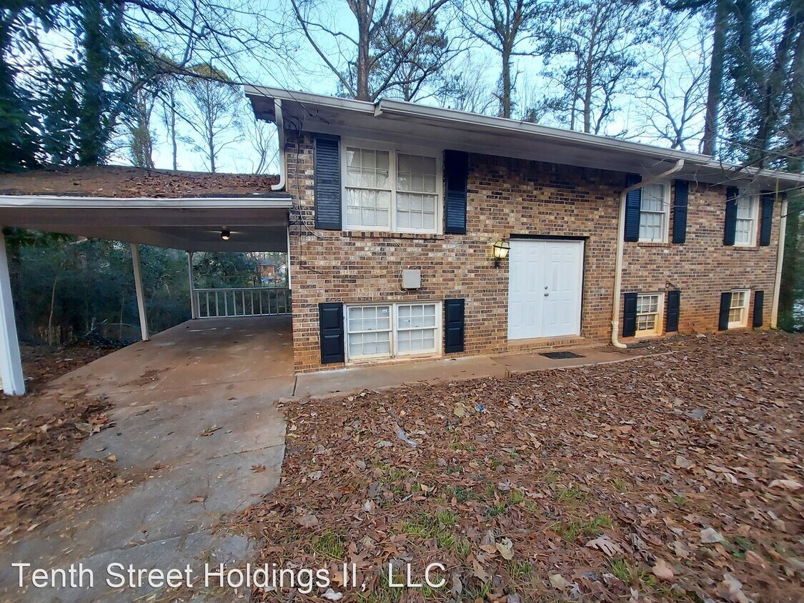 4 br, 2 bath House 1683 Pine Glen Circle House Rental in Decatur