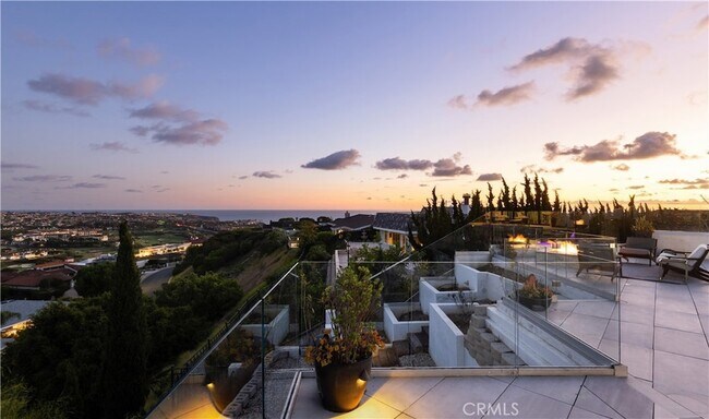 Foto del edificio - 32492 Azores Rd