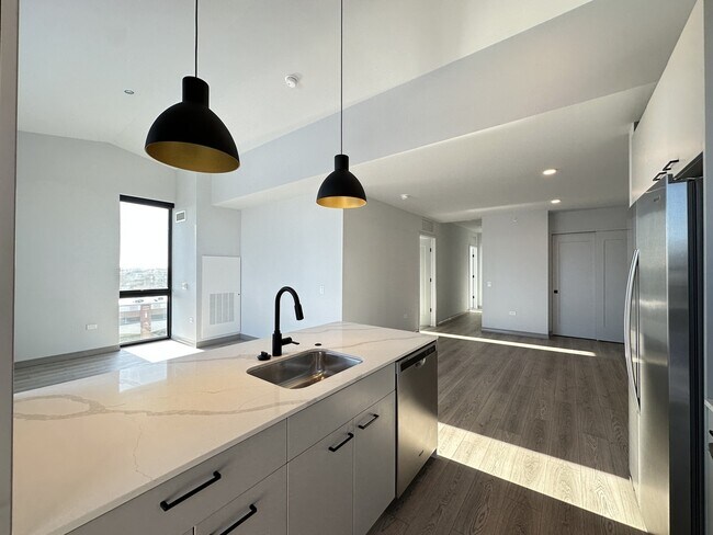 Foto del edificio - 2155 N Elston Ave