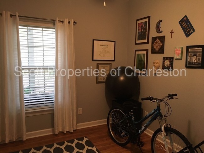 Foto del edificio - 503 S Elgin Ct