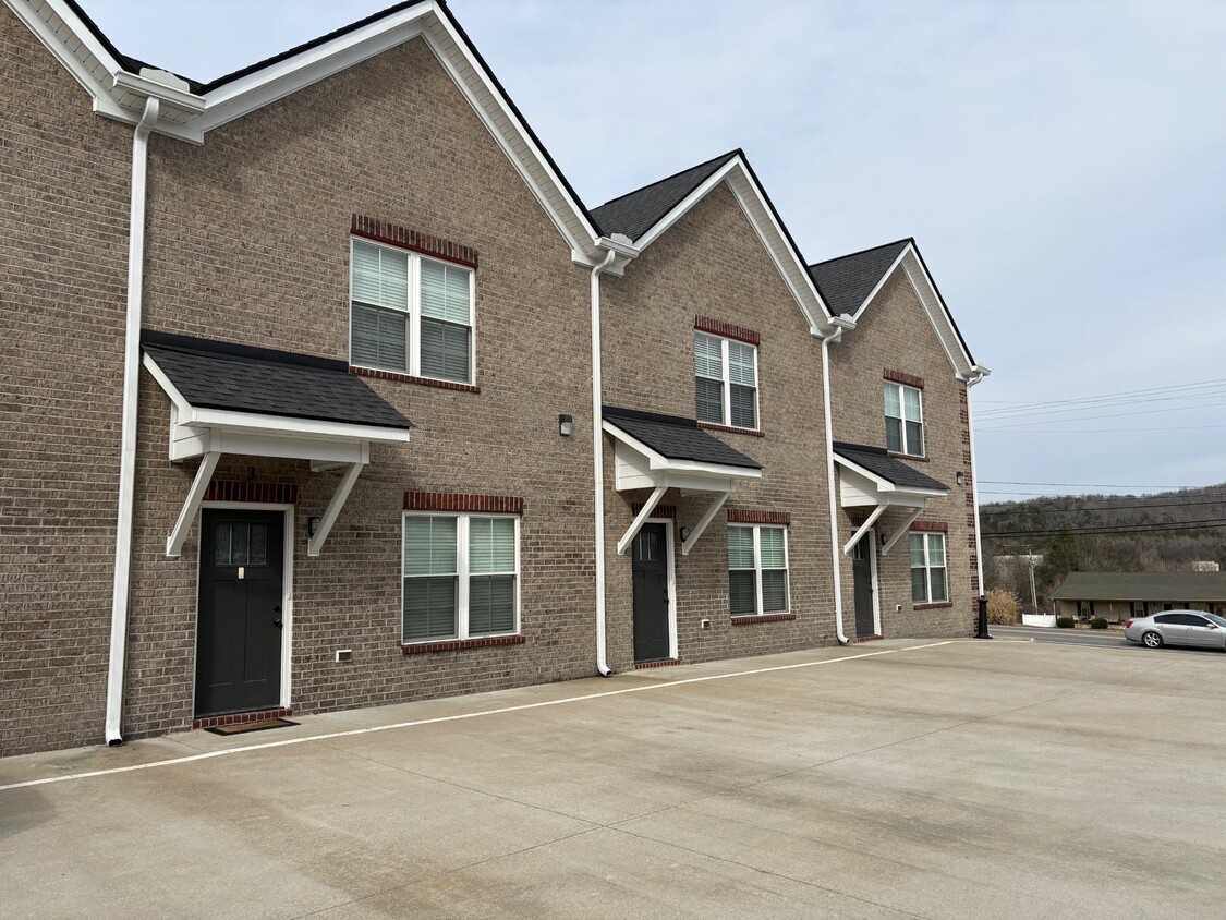 Photo - 311 McMinnville Hwy (Woodbury, TN)