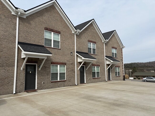 Photo - 311 McMinnville Hwy Townhome
