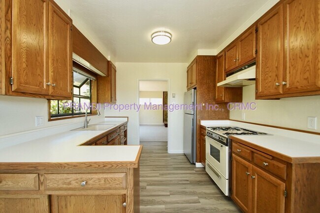 Building Photo - 106 Buena Vista Ave