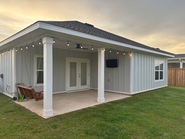 Building Photo - 9630 Willet Wy