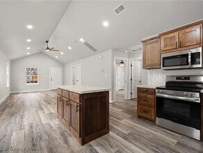 Building Photo - 175 Kidd Ln