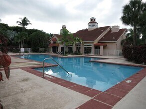Building Photo - 10440 SW 156th Ct