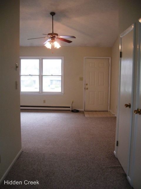 Building Photo - 260 Adams Ln