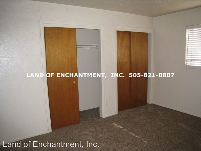 Foto del edificio - 5900 Marble Ave NE