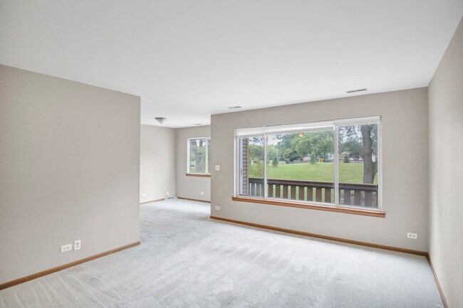 Foto del edificio - 737 Candleridge Ct