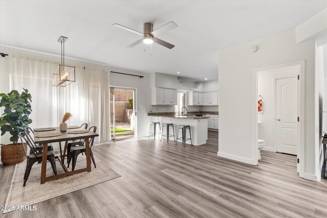 Building Photo - 12852 N Mountainside Dr