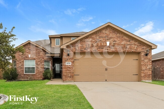 Building Photo - 20718 Round Key Dr