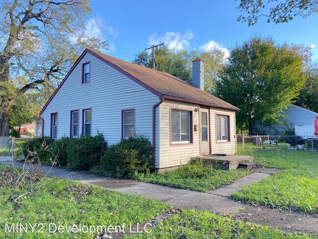 Building Photo - 3 br, 1 bath House - 24168 Eton Ave.