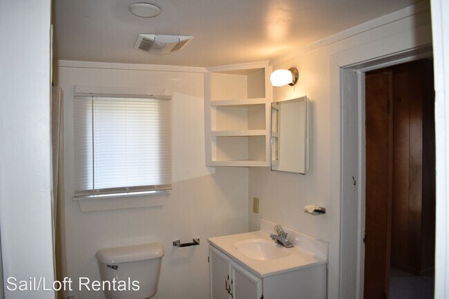 Building Photo - 3 br, 2 bath House - 602 Main Street