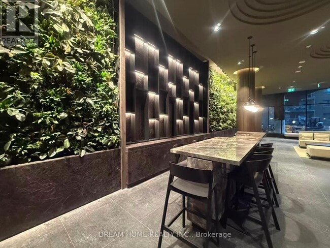 Building Photo - 120 Broadway Ave