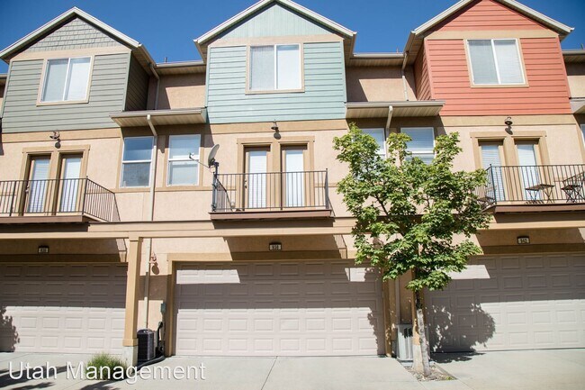 Building Photo - 2 br, 2.5 bath House - 938 Shepard Creek P...