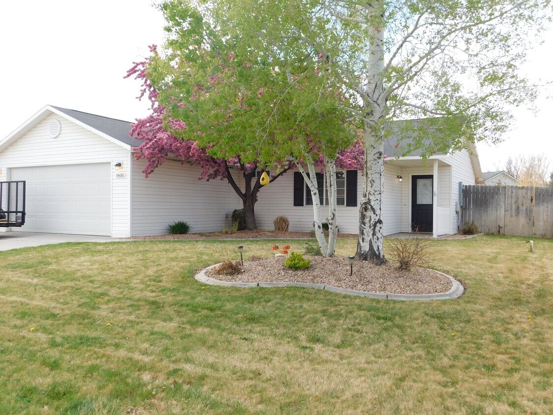 Quiet Living in Fruita - Quiet Living in Fruita