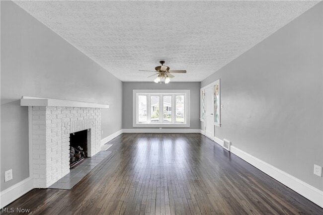 Building Photo - 7514 Bertha Ave
