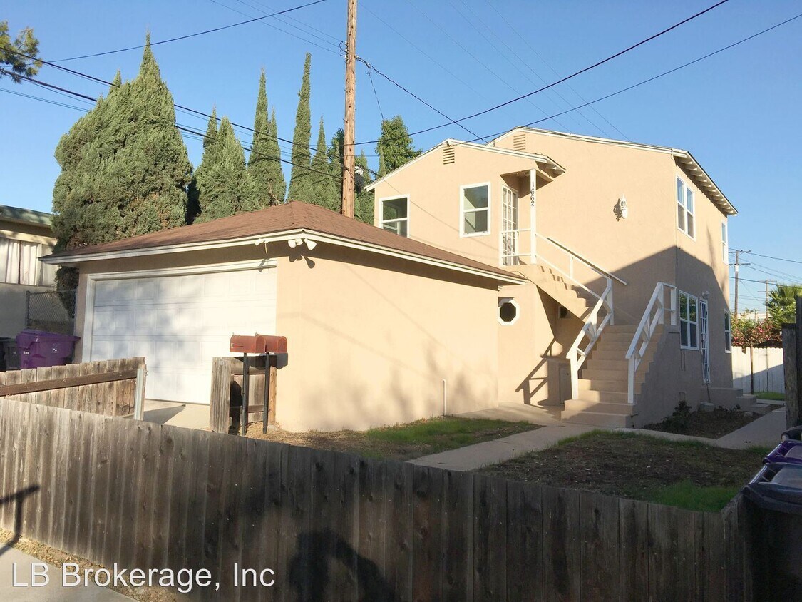 Primary Photo - 1660-1662 Grand Ave