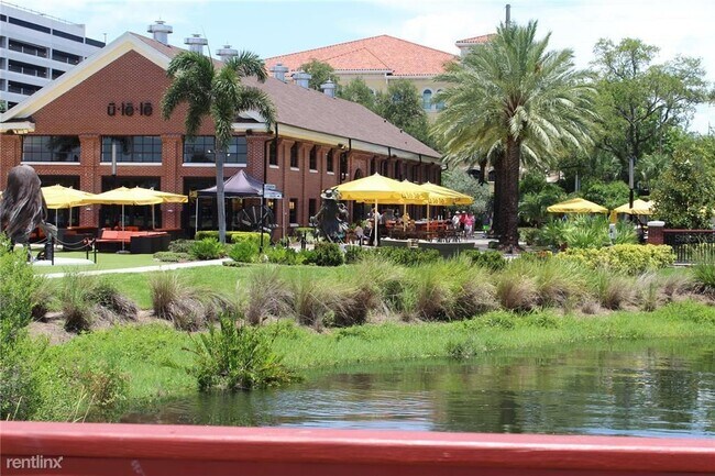 Foto del edificio - 1 br, 1 bath Condo - 2015 N Central Ave # 101