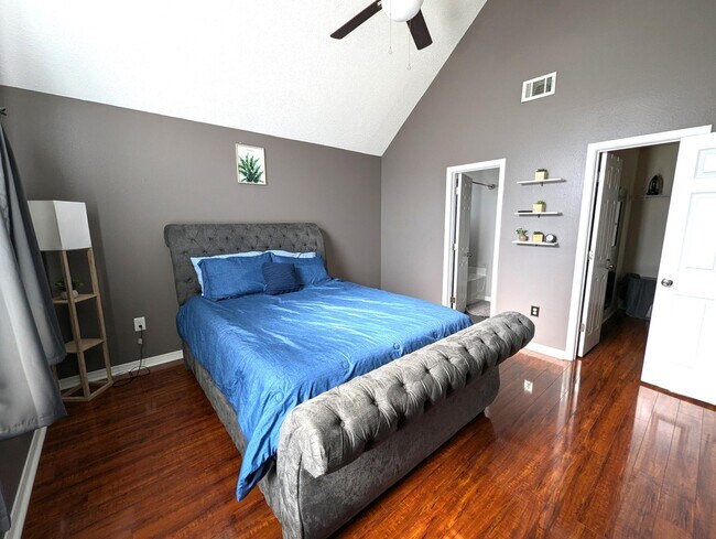 Building Photo - 431 Sandy Ridge Cir