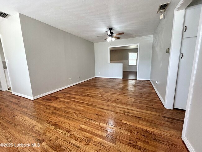 Foto del edificio - 3818 32nd St