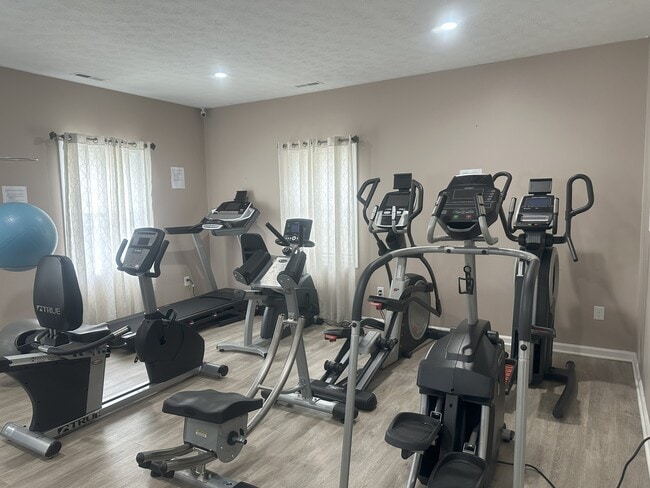 Foto del edificio - Springhill Village Apartments