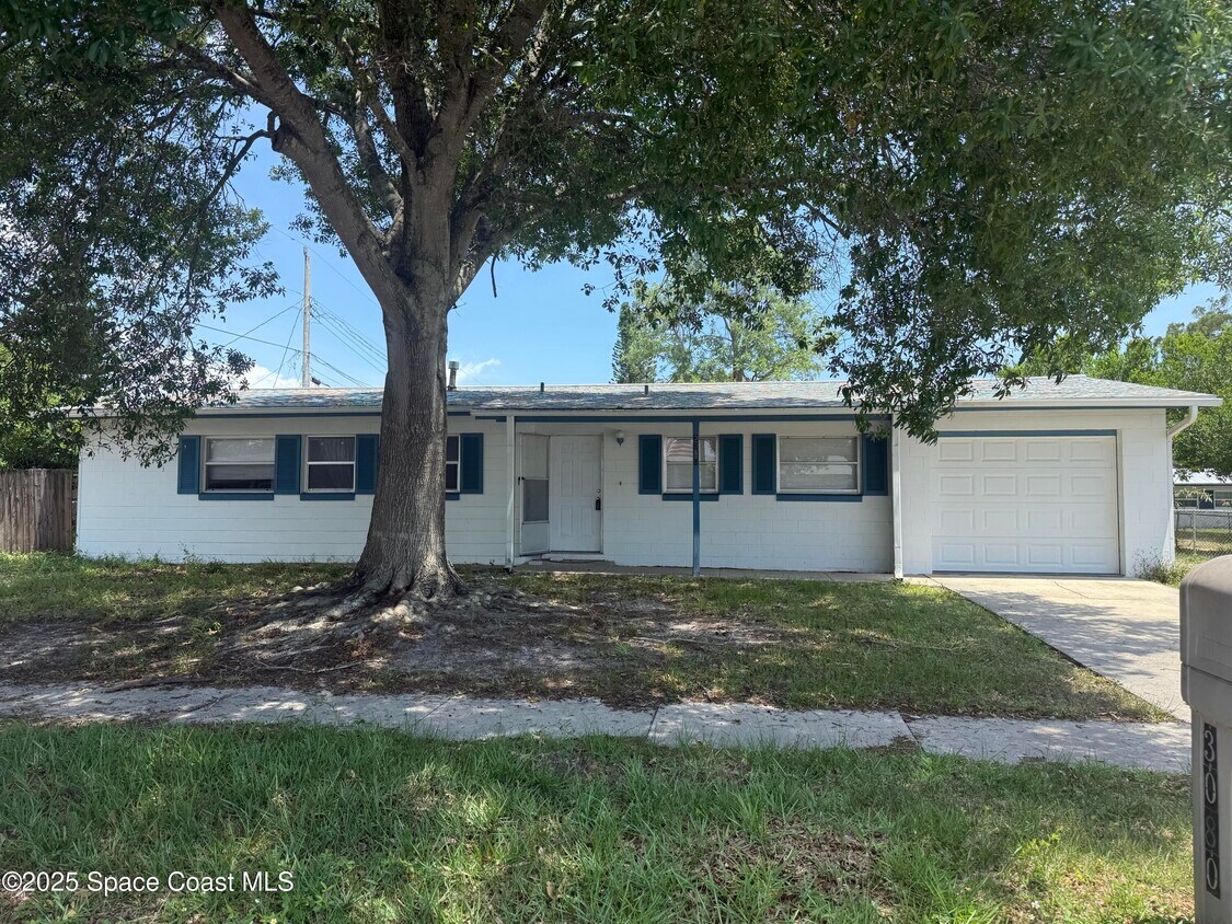 Foto principal - 3080 Rosemarie Dr