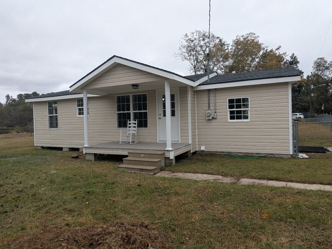 Foto principal - 202 Underwood Dr