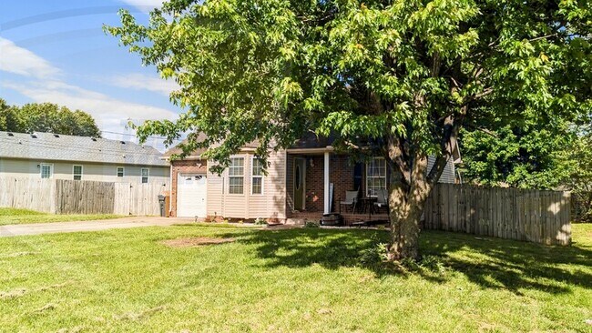 Foto del edificio - 3461 Kingfisher Dr