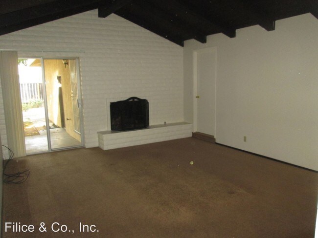 Building Photo - 7381 Miller Ave