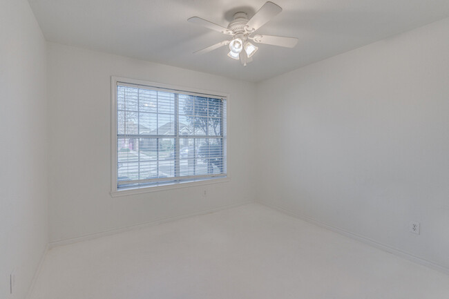 Foto del edificio - 8912 Tucker St