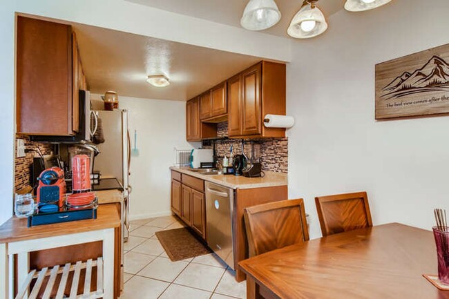 Foto del edificio - Great Lafayette Town Home! Great location ...