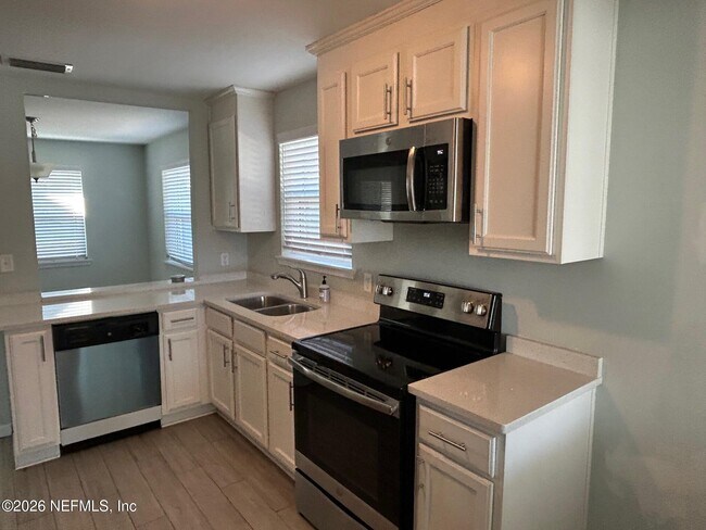 Foto del edificio - 825 14th Ave N