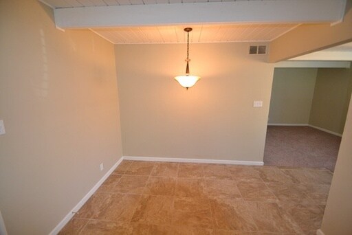 Building Photo - 456 Camellia Way