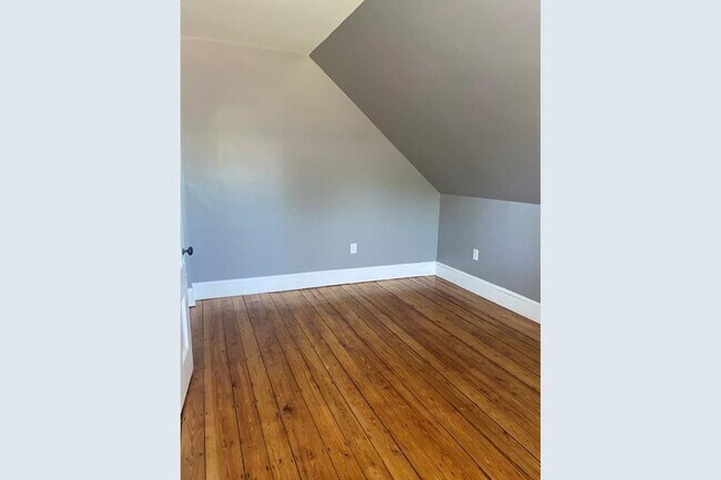 Building Photo - 42 Intervale St
